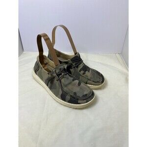 Hey Dude Wendy slip on camo canvas casual shoe women's 7